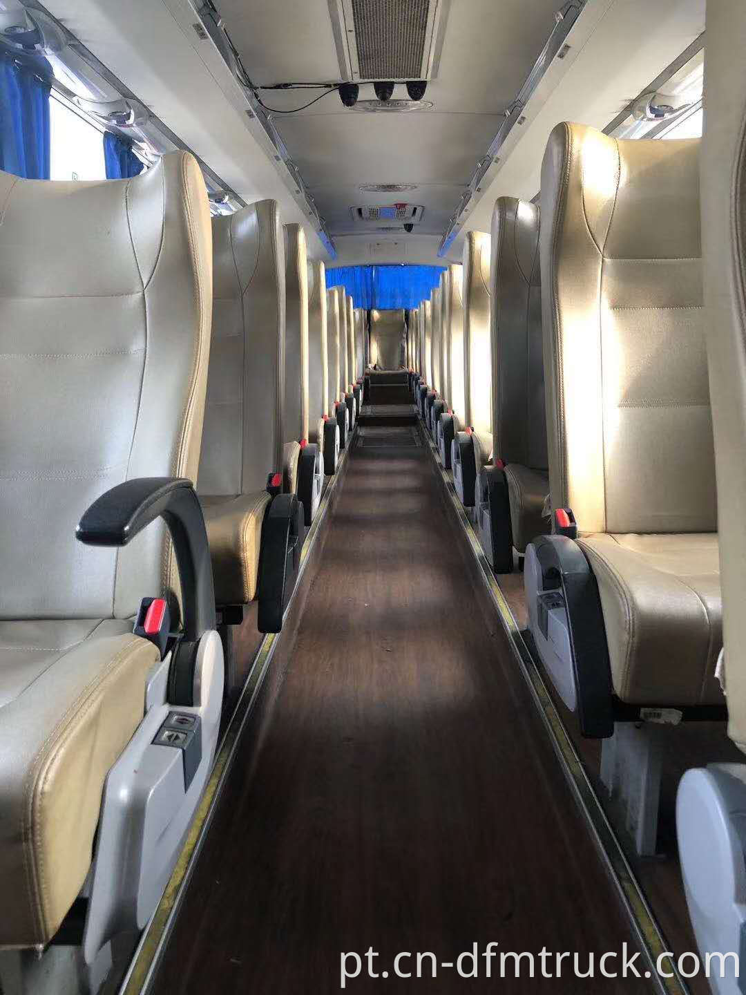 48 Seats Rice Coach Bus 1